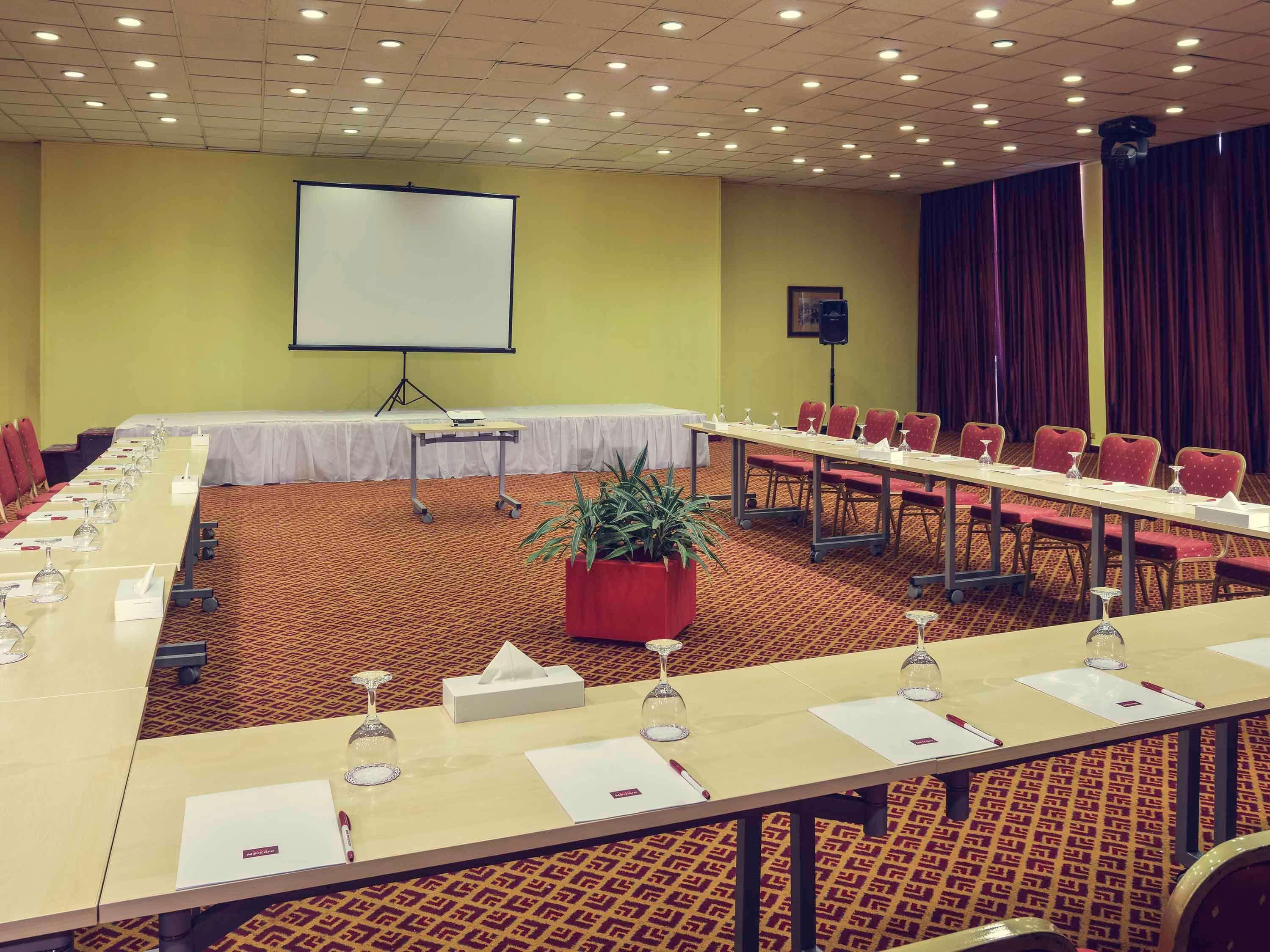 Hotel Mercure Forsan Island 4*