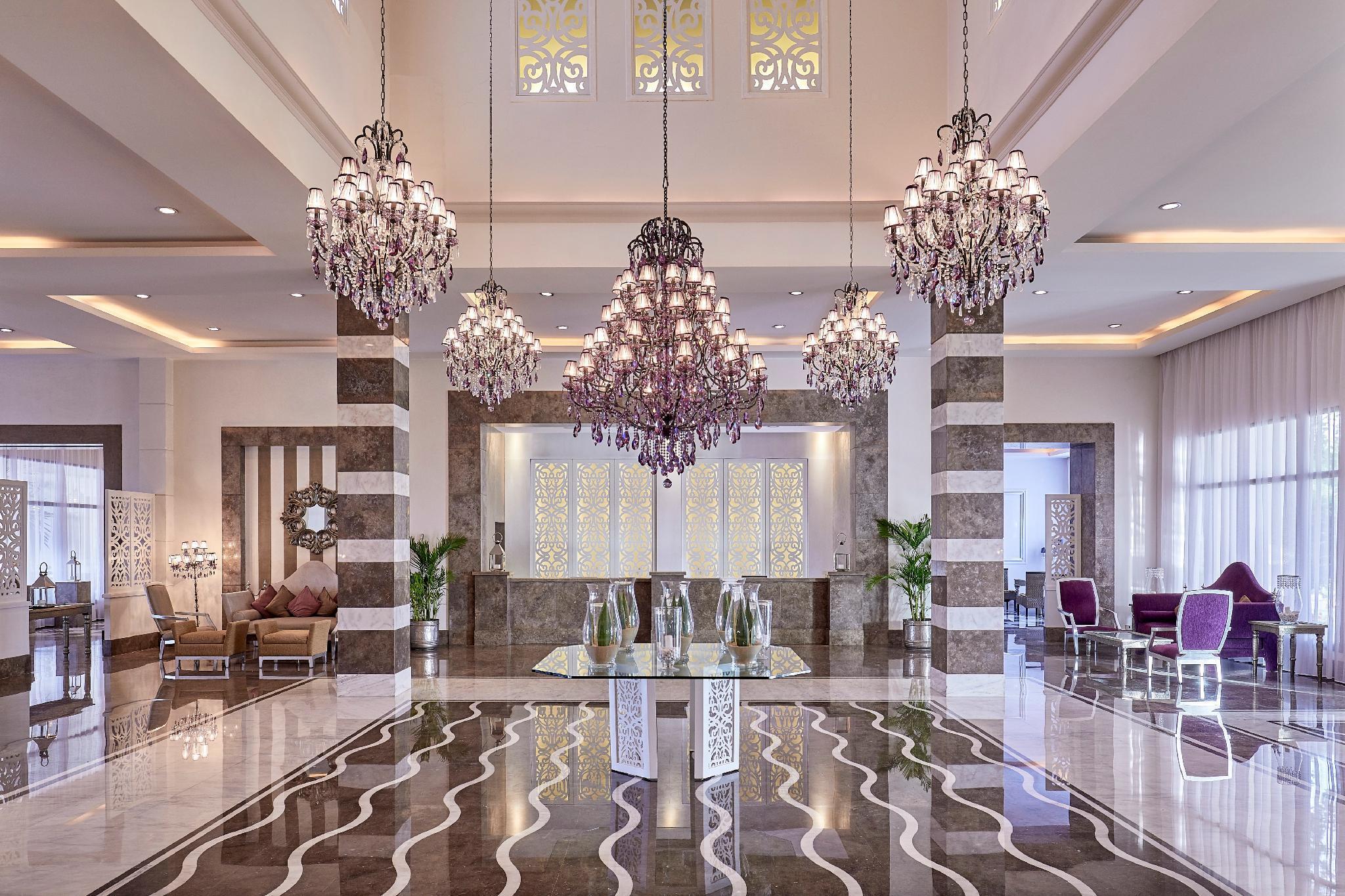 Jaz Crystal, Almaza Bay