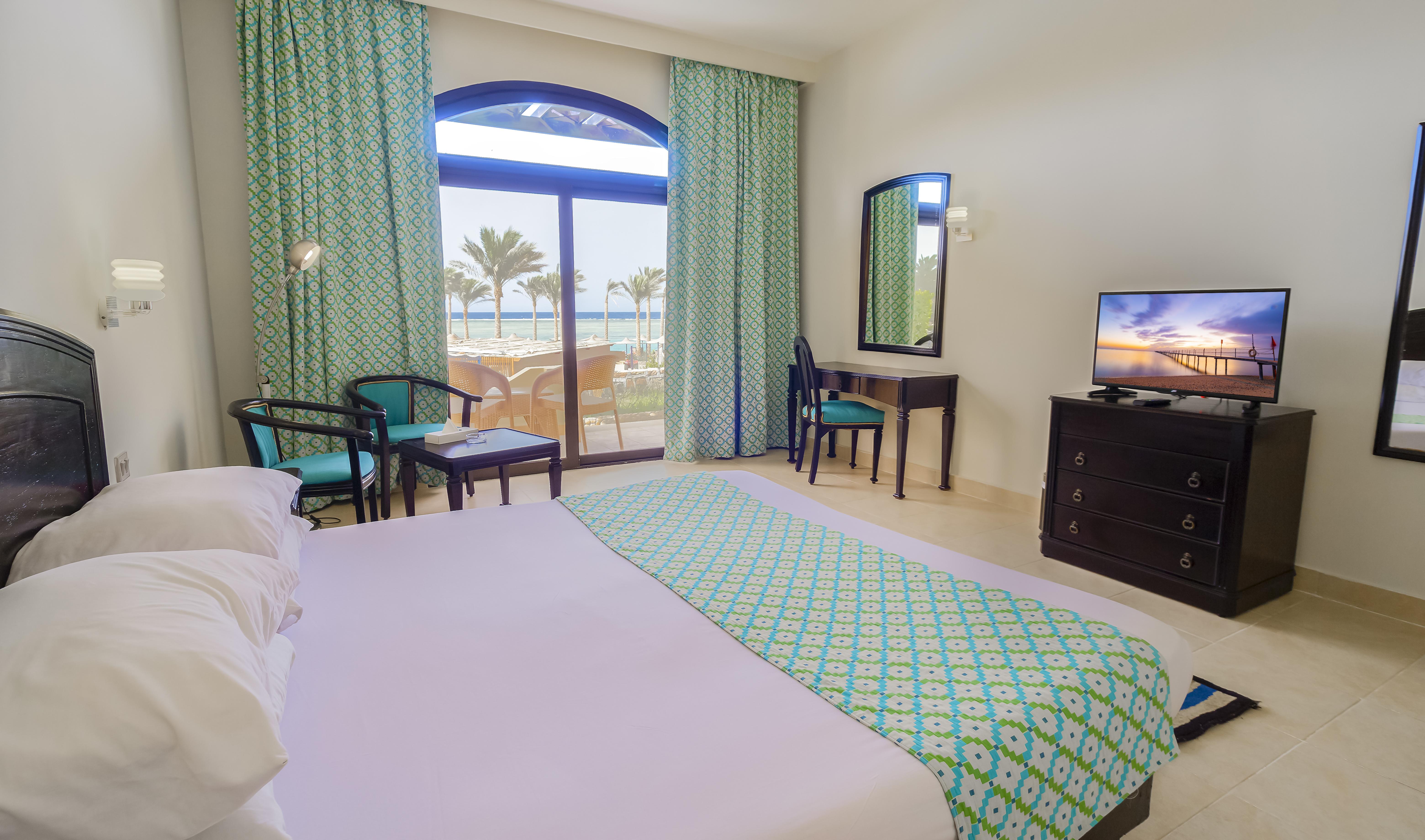 Blend Elphistone Hotel