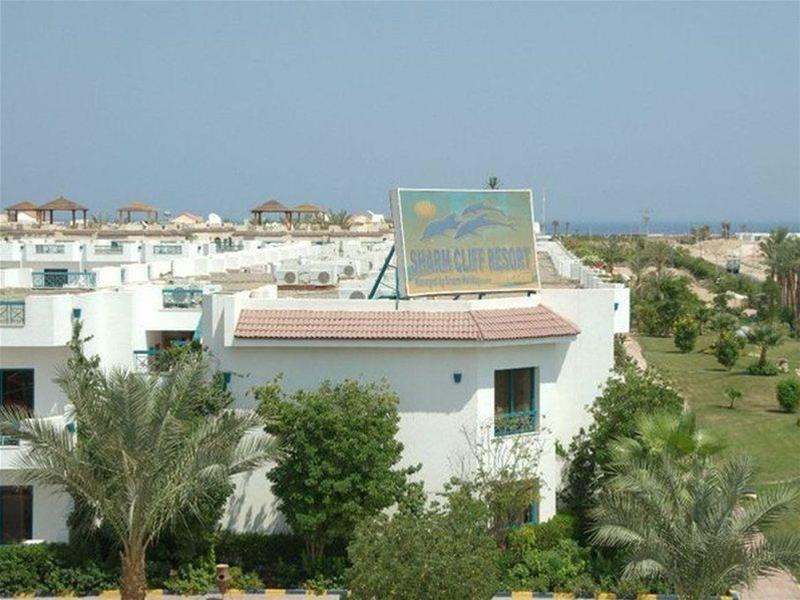 Cliff Hotel 2*