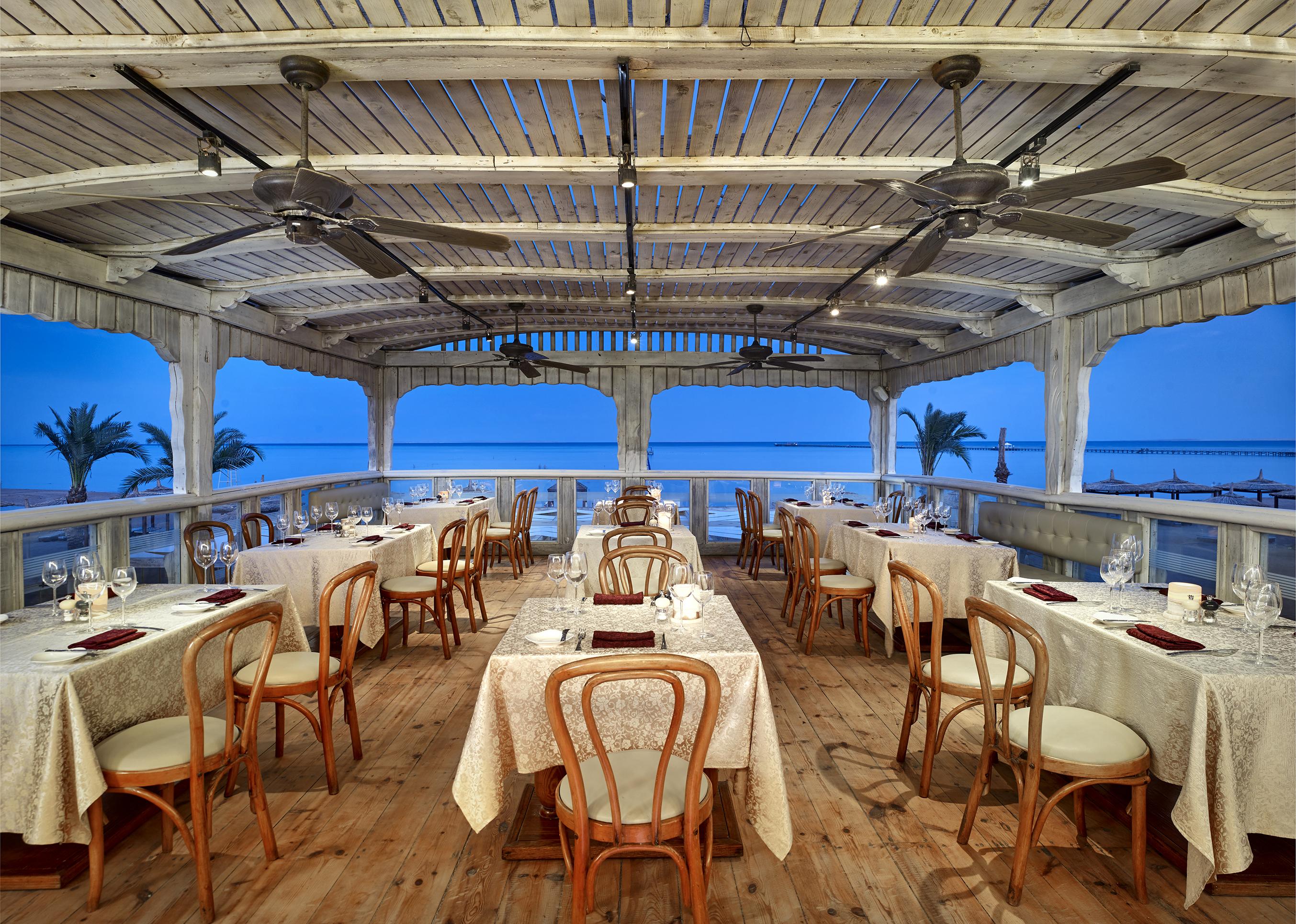 Coral Sea And Aqua Park Resort