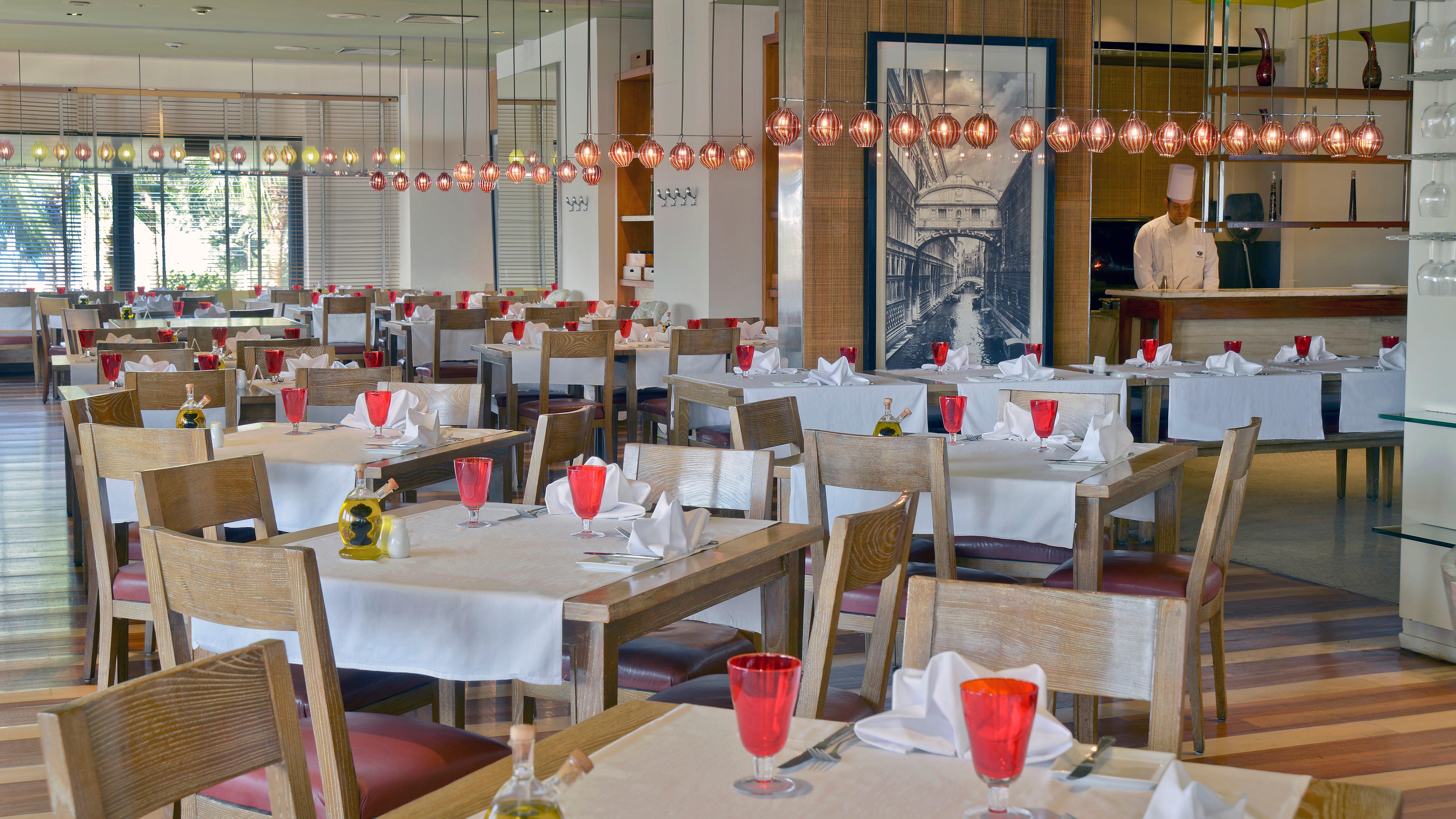 Hotel Intercontinental Semiramis By Ihg 5*