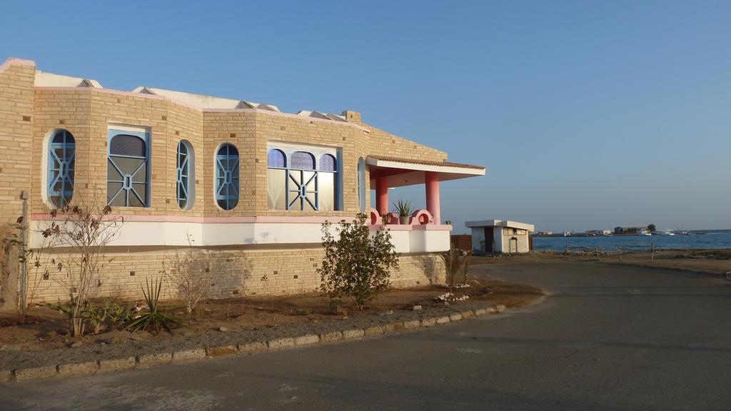 Diving Station - Reef