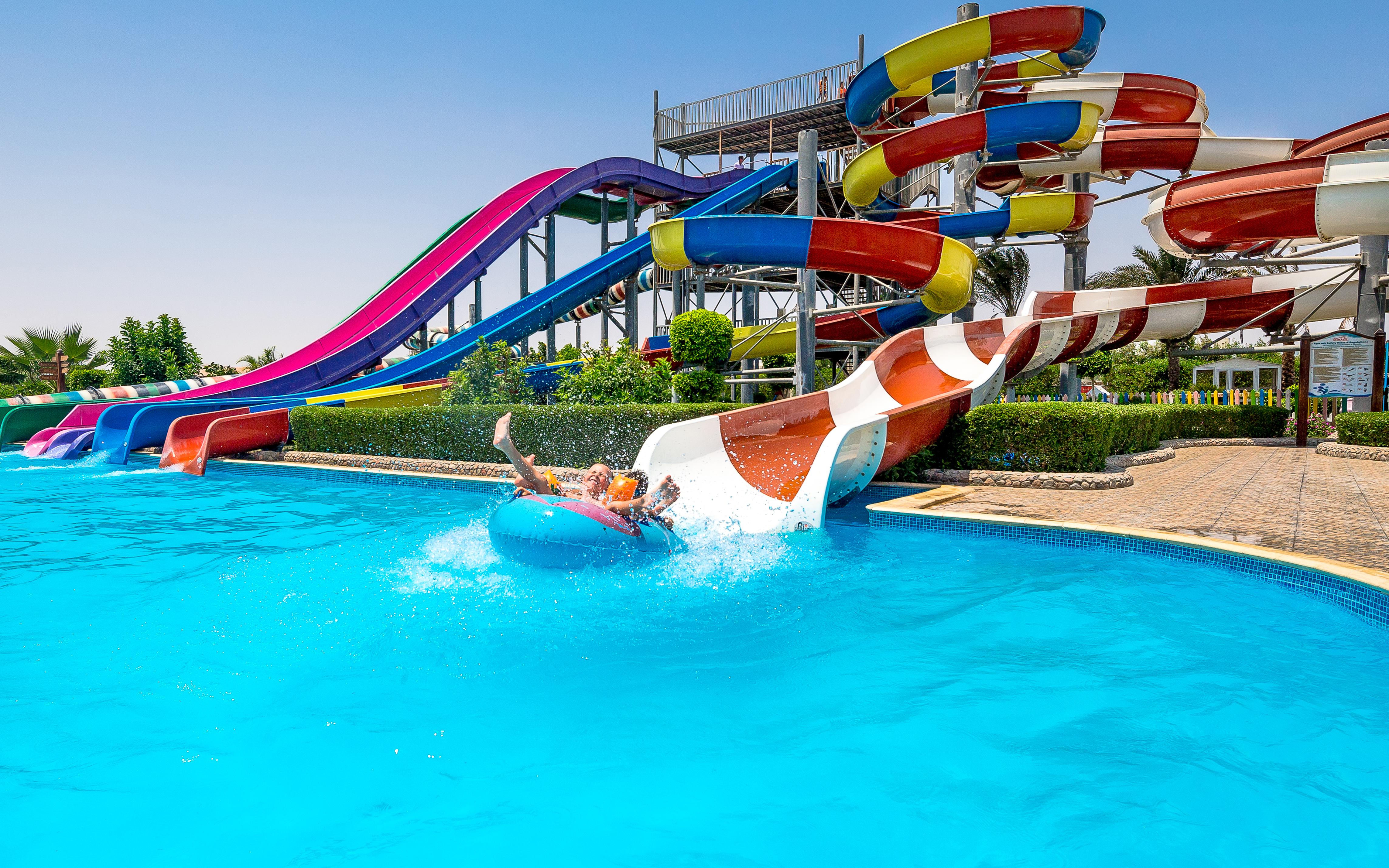 Hawaii Caesar Palace Aqua Park - Families And Couples Only Resort
