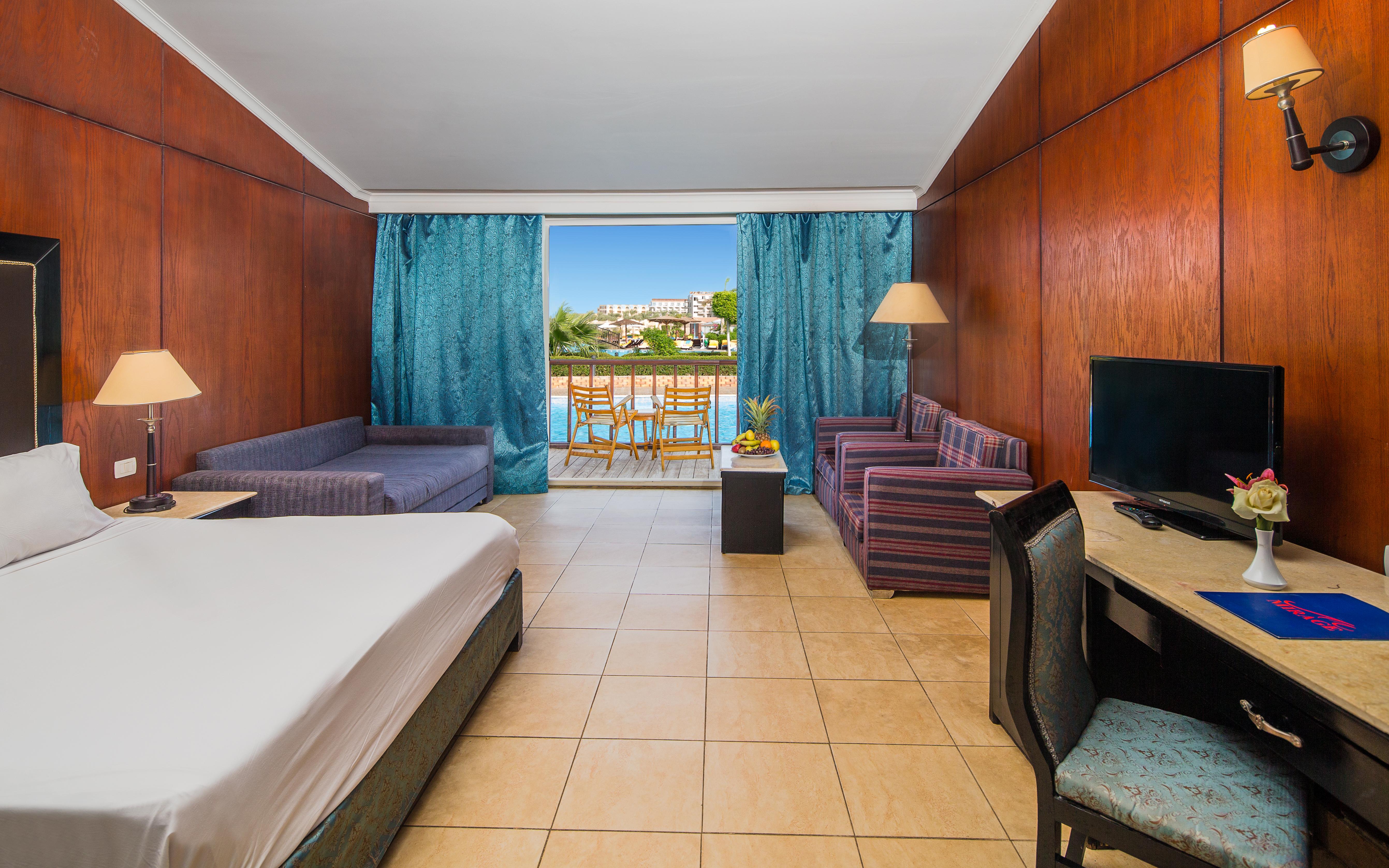 Hawaii Caesar Palace Aqua Park - Families And Couples Only Resort