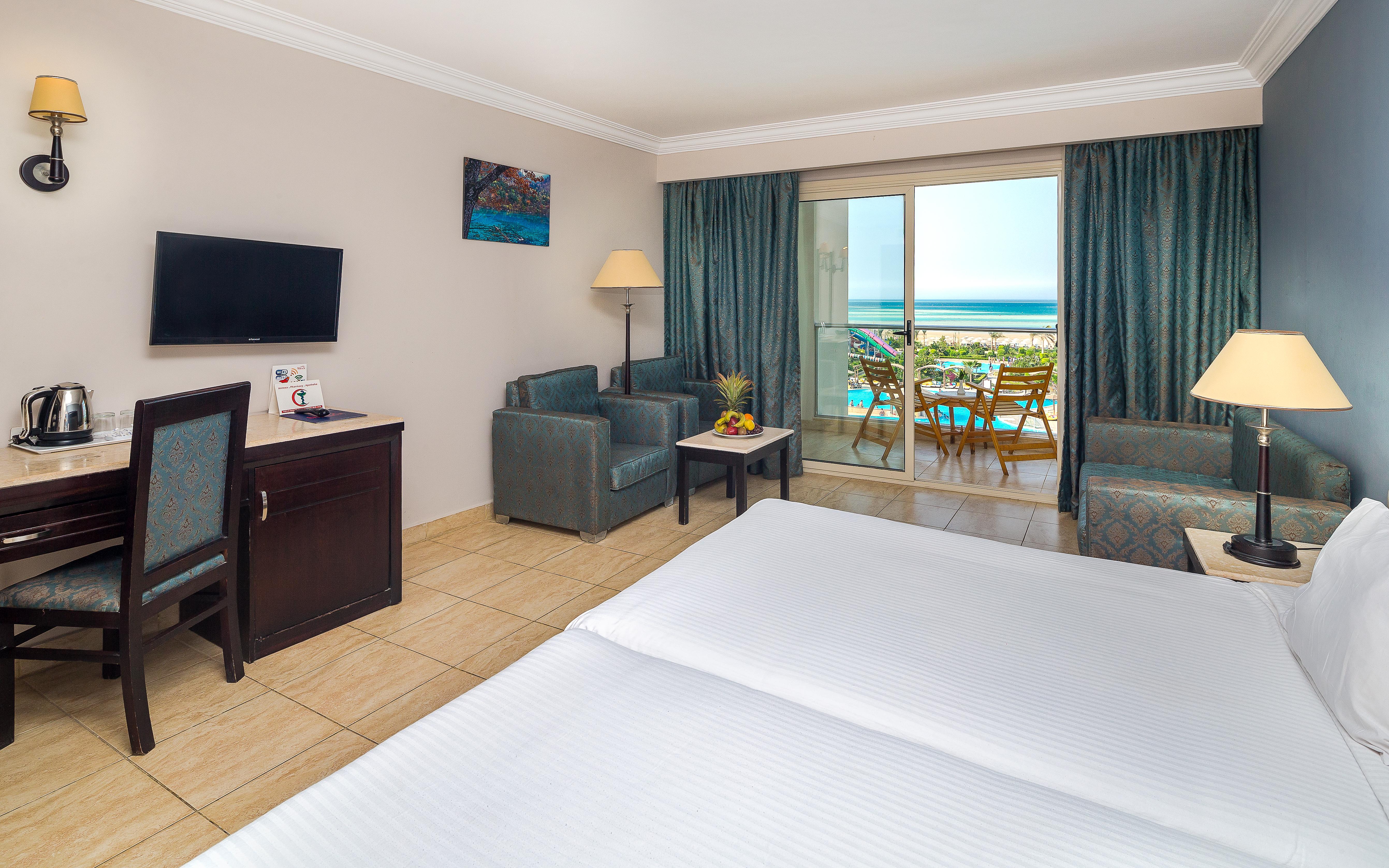 Resort Hawaii Caesar Palace Aqua Park - Families And Couples Only 4*