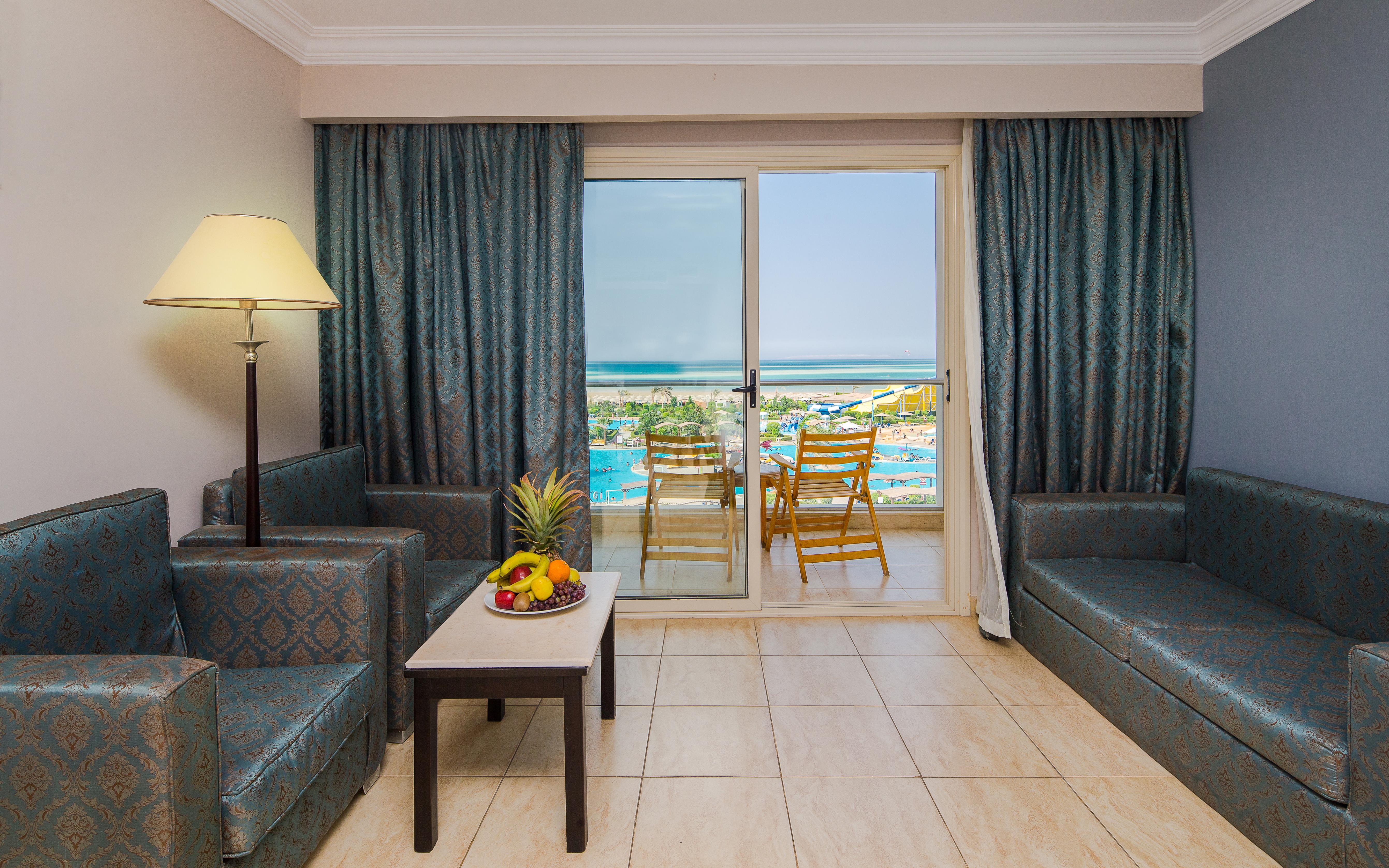 Resort Hawaii Caesar Palace Aqua Park - Families And Couples Only 4*