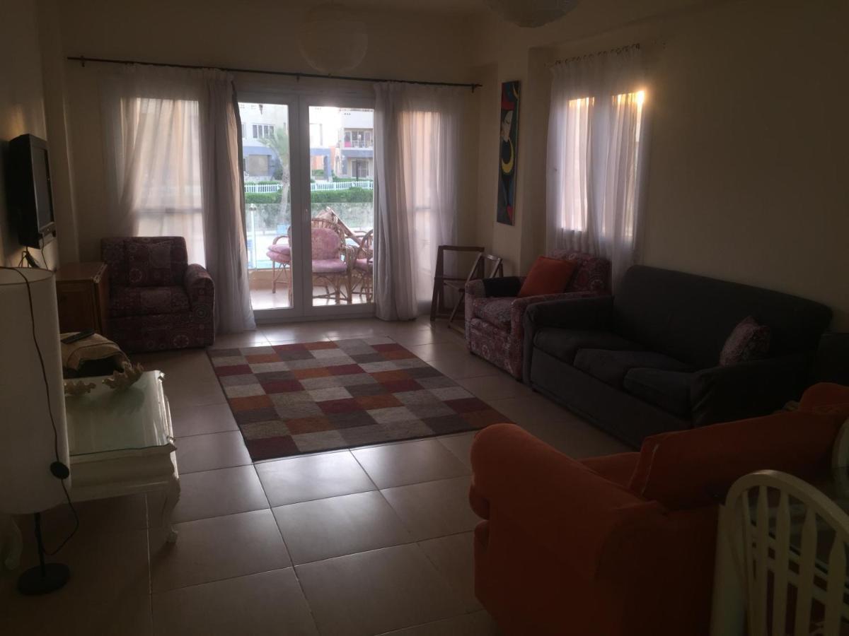 Apartament Mousa Coast & *