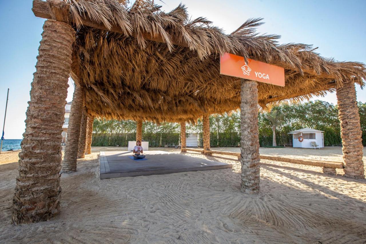 Desert Rose Resort