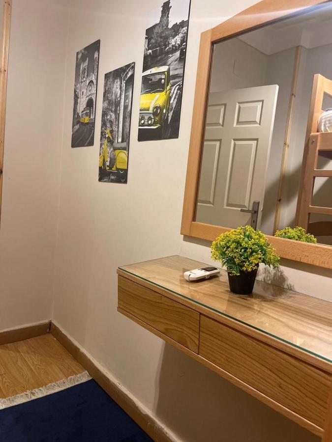 Alexander House Apartment