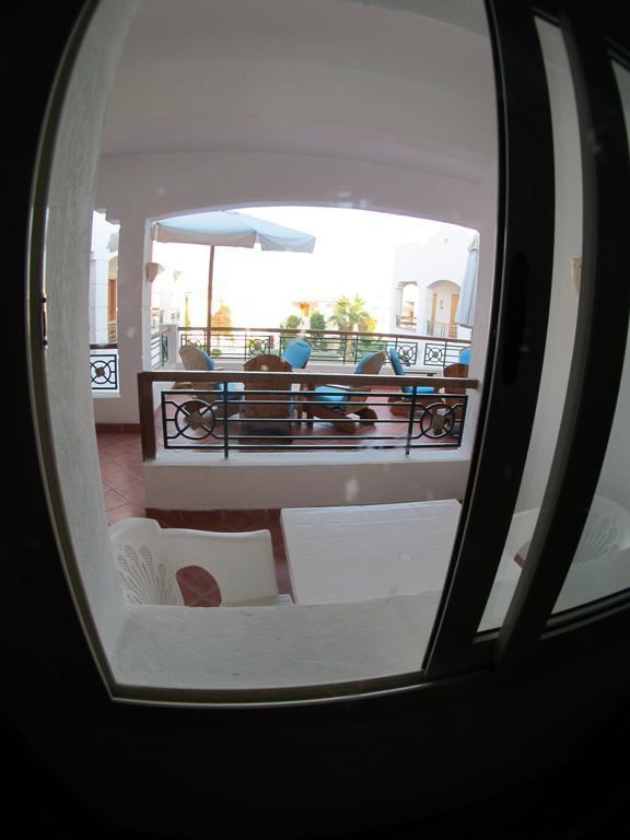 Resort Holiday Service College & Diving