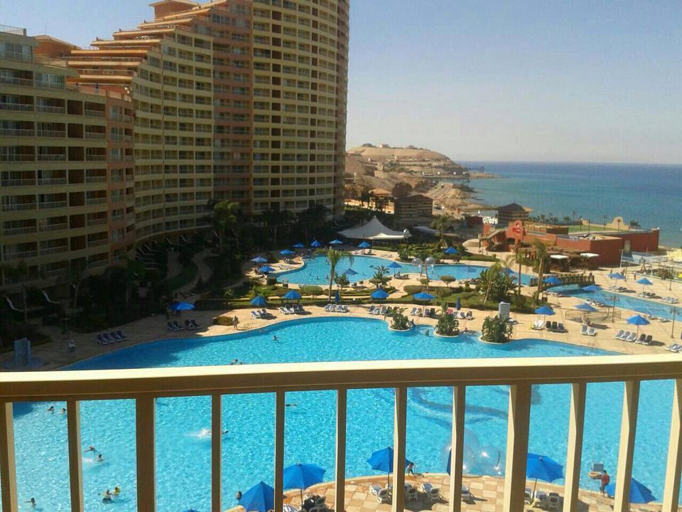 Apartment Two-Bedroom Apartment At Porto Sokhna Pyramids - Families Only