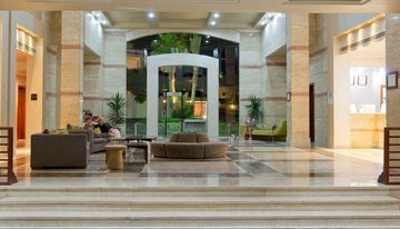 Resort Amphoras Blu 4*