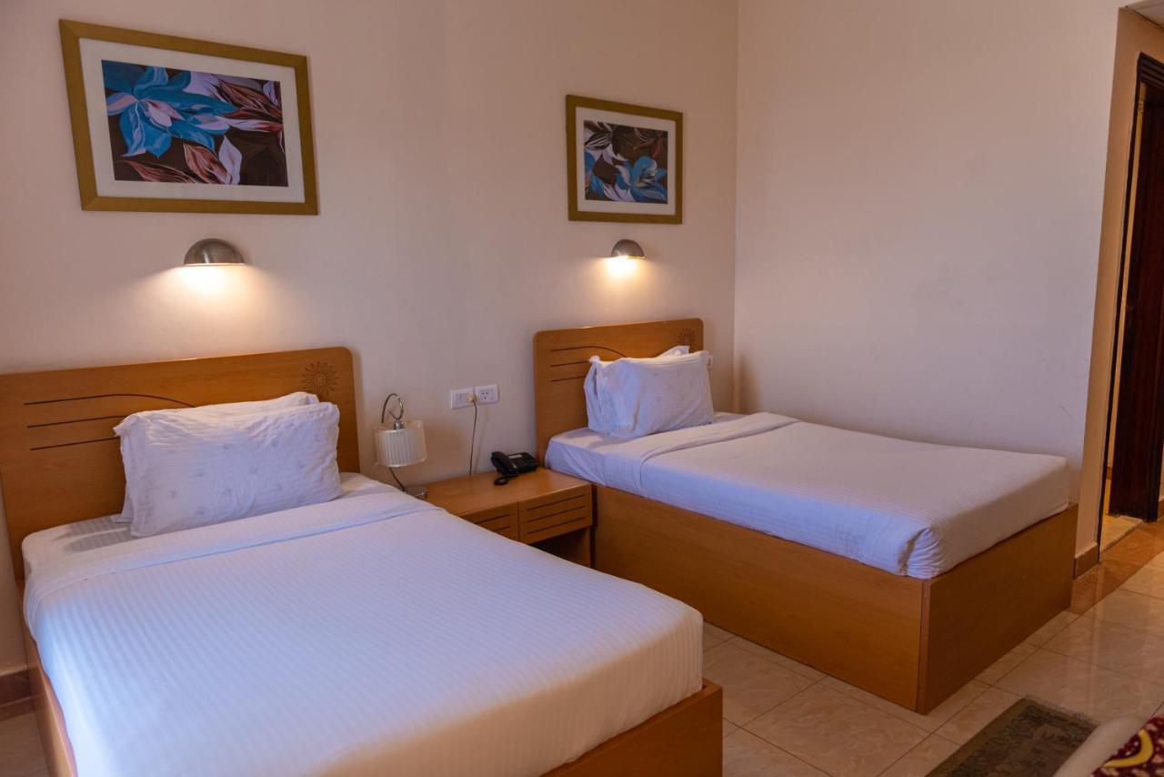 Tolip Family Club Borg El Arab Hotel 5*