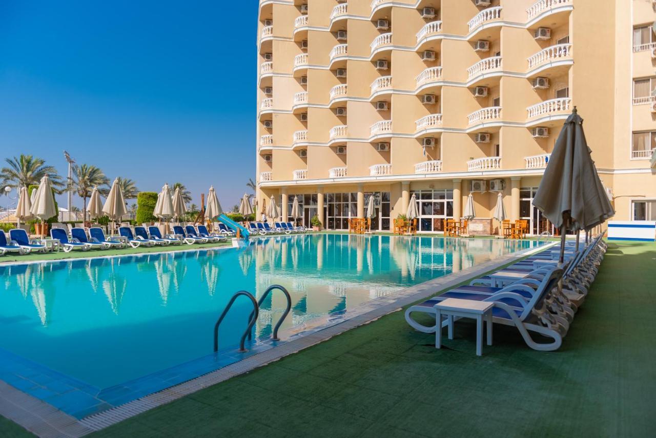 Tolip Family Club Borg El Arab Hotel 5*