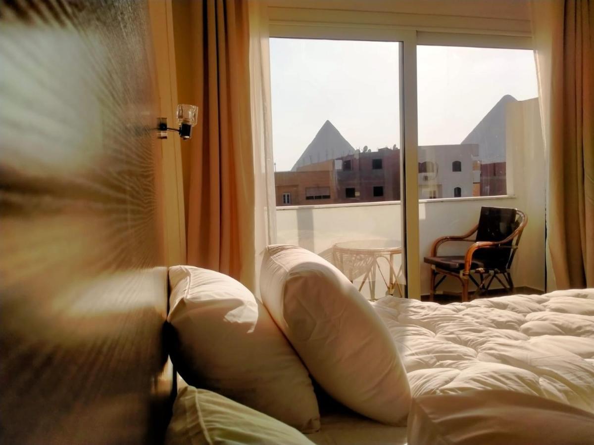 Hassan Pyramids Hotel *