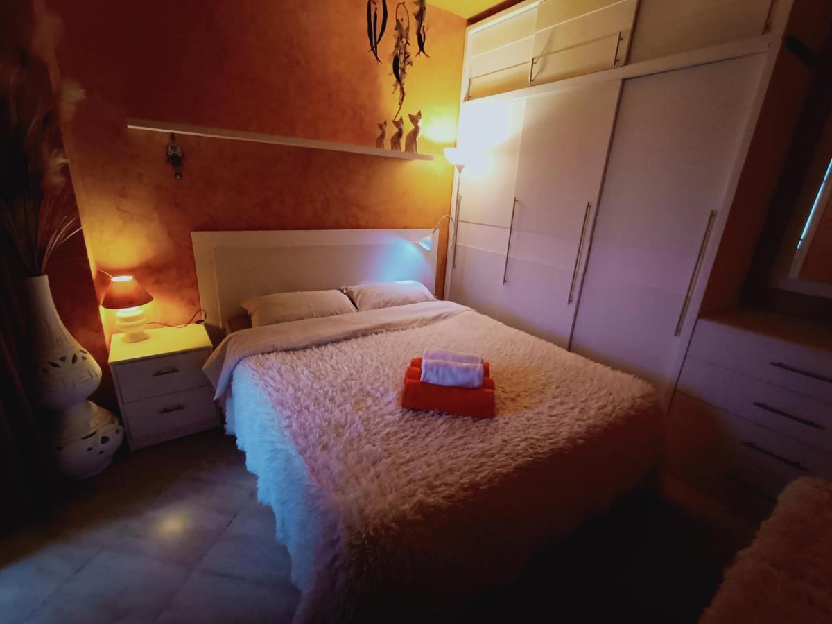 Apartment Moon - With Swimming Pool And Bbq Terrace In Center Hrg *