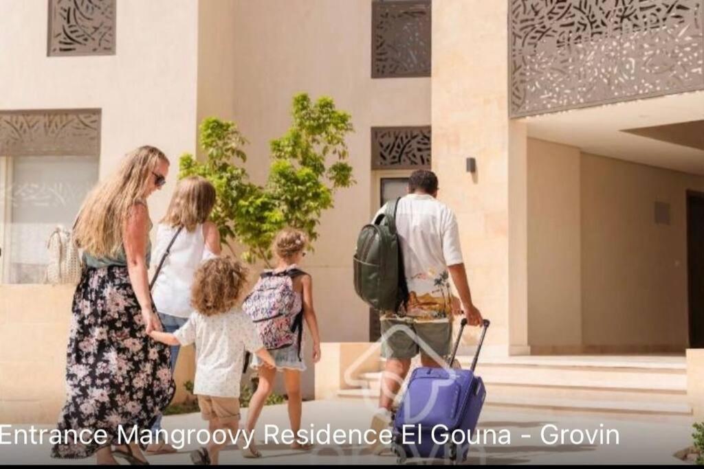 Apartment Luxurious Sea View 2 Bedroom & Private Garden To The Pool At Mangroovy Hurghada