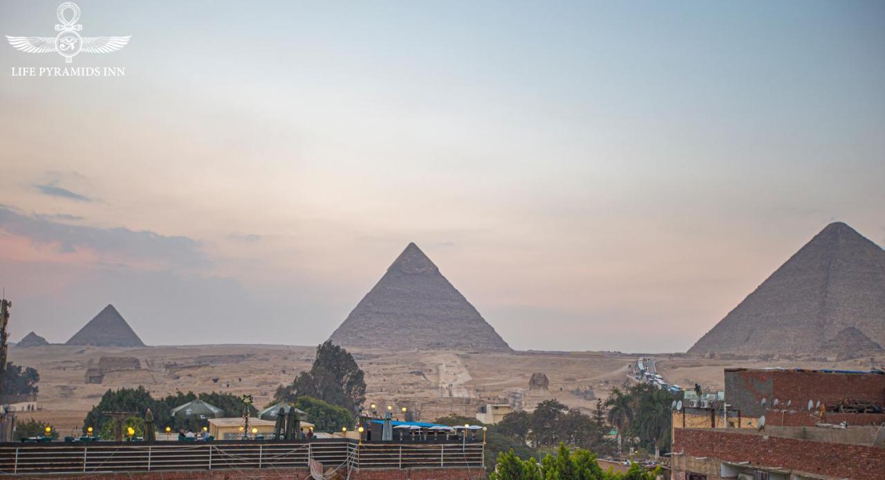 Life Pyramids Hostel *