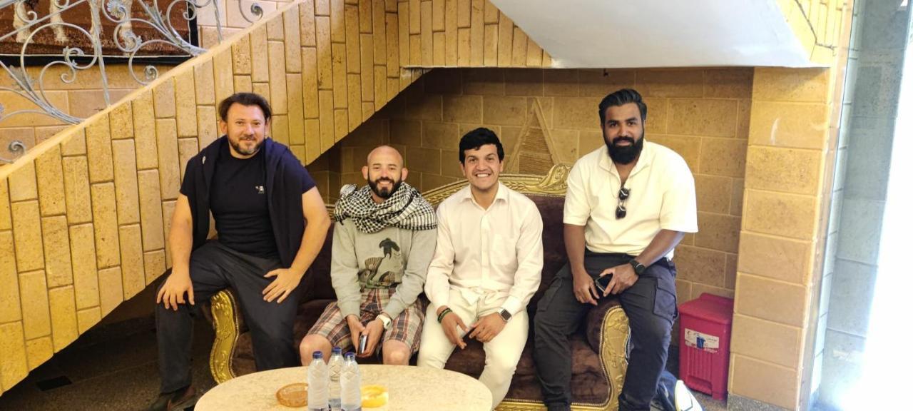 Life Pyramids Hostel Kafrat al Jabal
