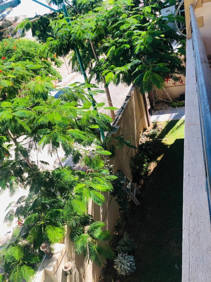 Lovely 5- Bedroom With Overflow Pool With Garden At Oasis Villa Alexandria