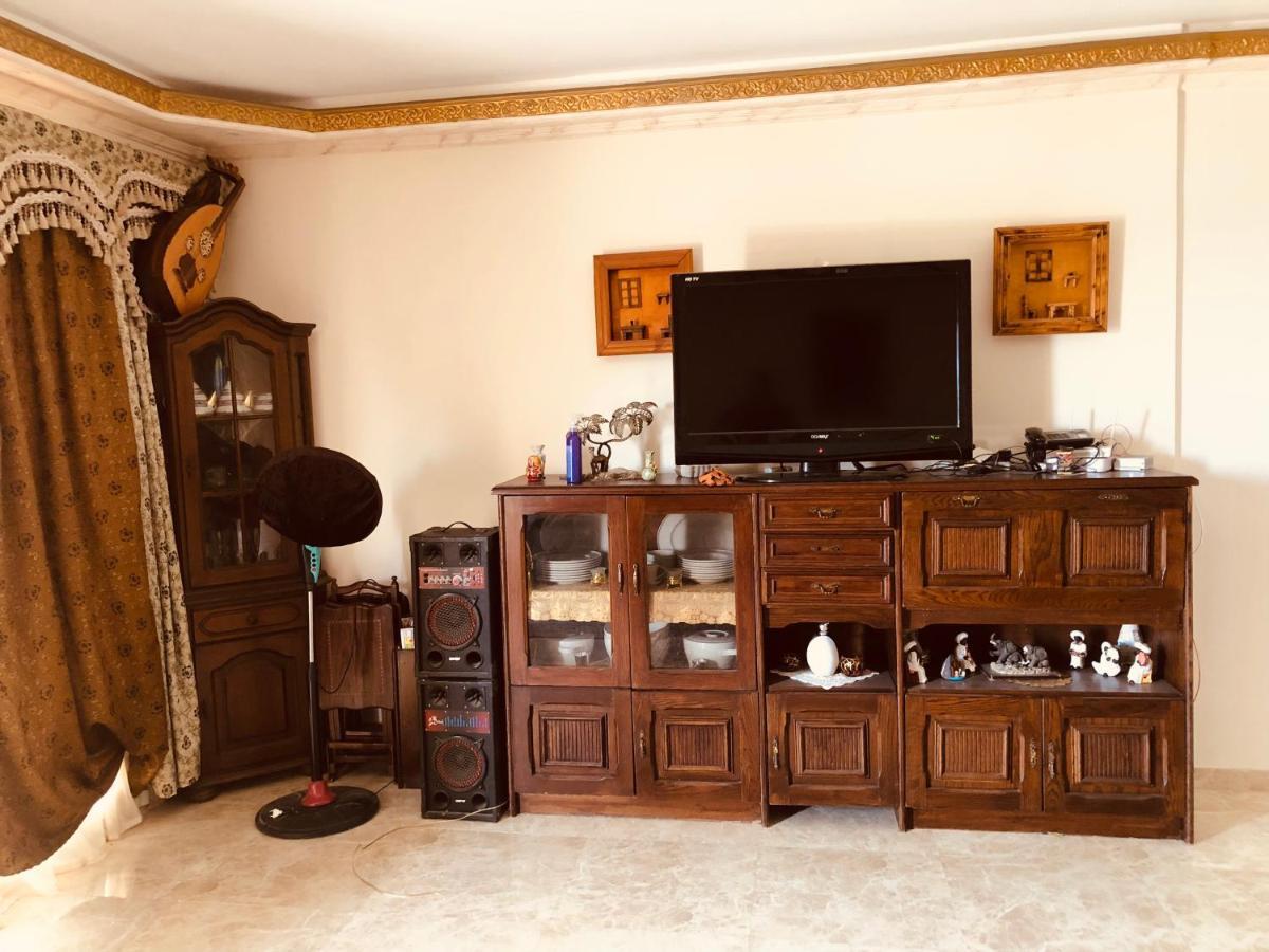 Lovely 5- Bedroom With Overflow Pool With Garden At Oasis * Alexandria