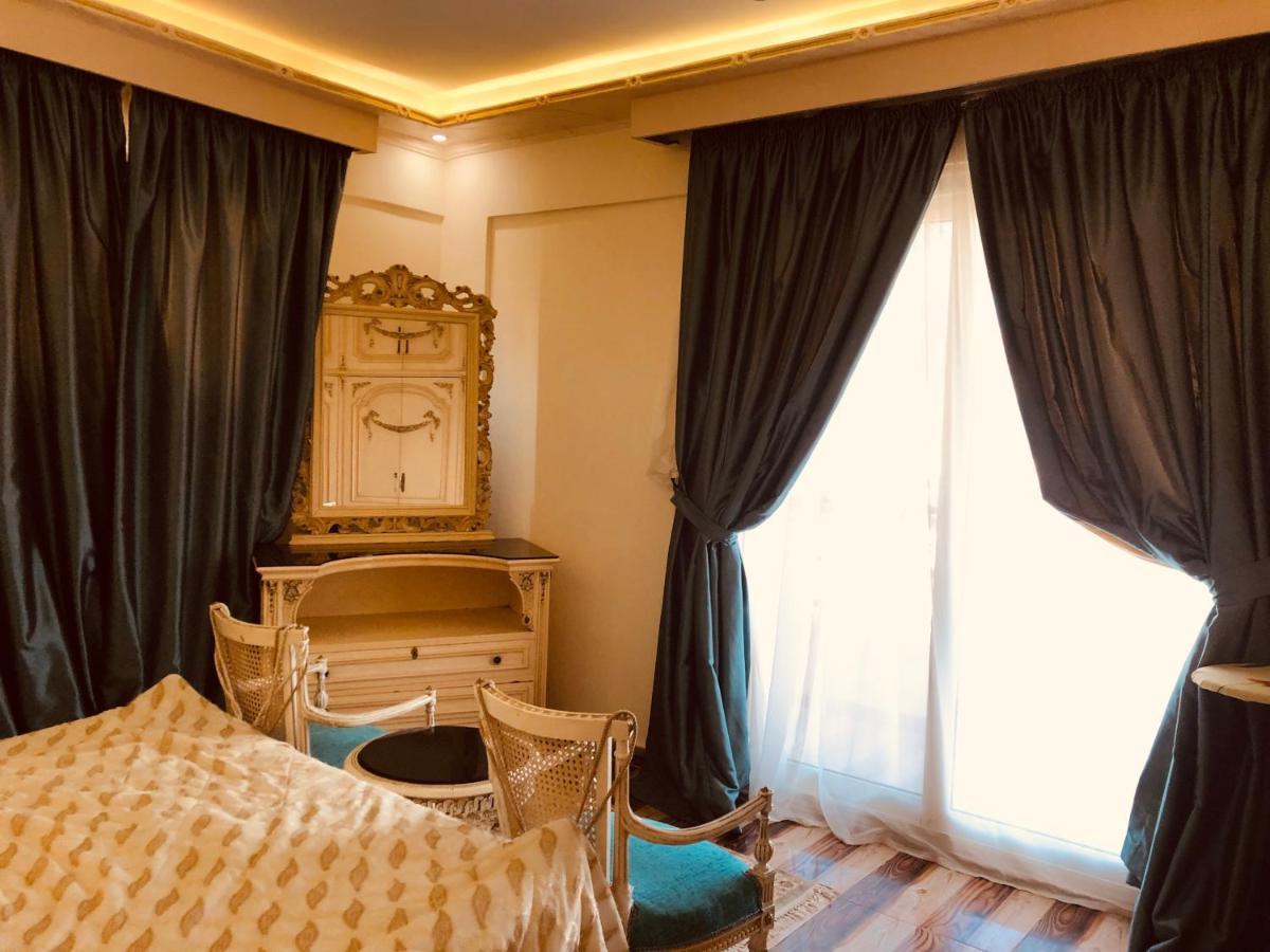 Villa Lovely 5- Bedroom With Overflow Pool With Garden At Oasis Alexandria