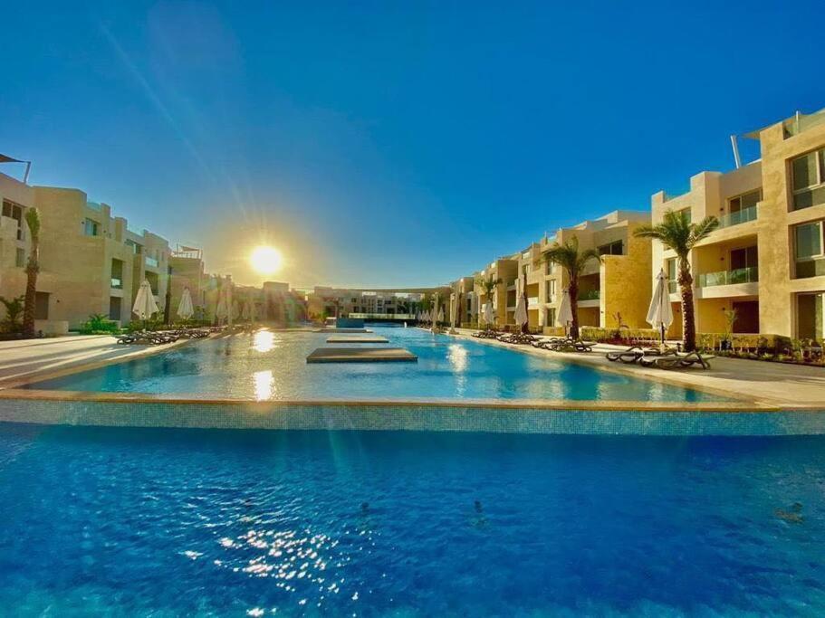 Apartment Luxurious Sea View 2 Bedroom & Private Garden To The Pool At Mangroovy Hurghada