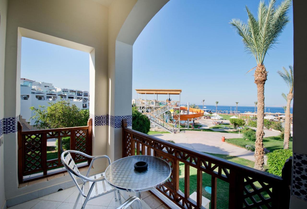 Amphoras Resort
