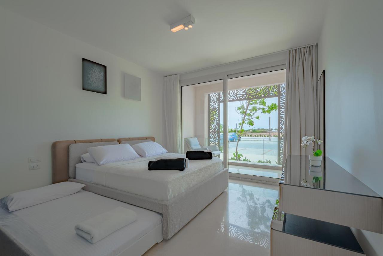 Ollystays Mangroovy Seaview 3br And Pool Free Access Apartment