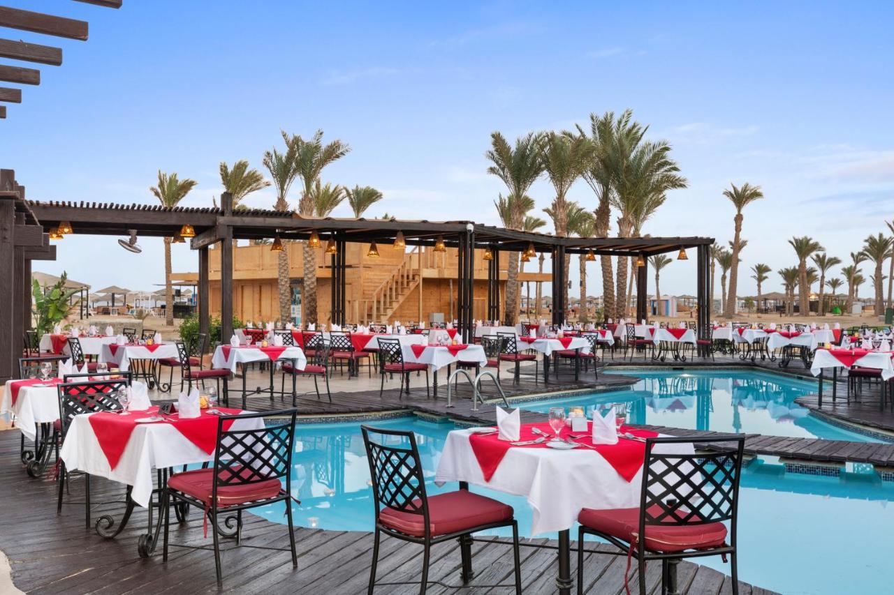 Pickalbatros Oasis Resort 5*