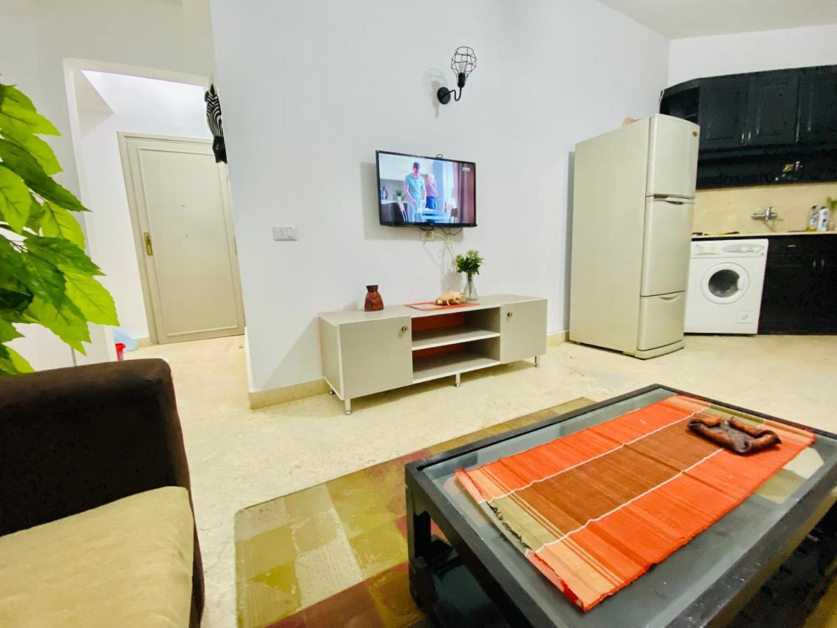 Apartment Tamburine With Wi Fi Center