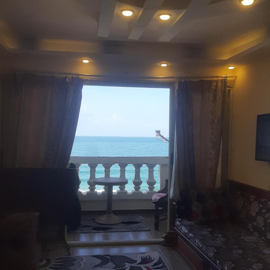 Panorama Sea View Apartment: Coast Getaway