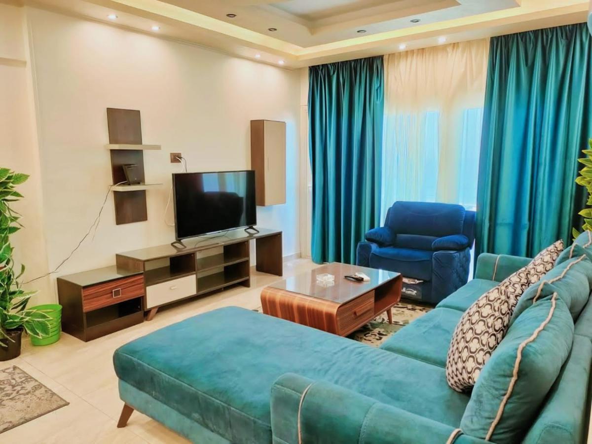 Apartment Square - Brand New Luxury With Stunning Sea View *