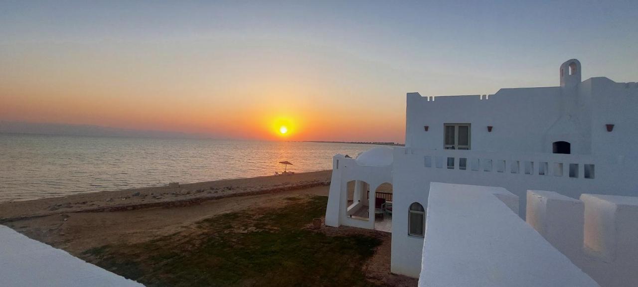 The White * Ras Sedr