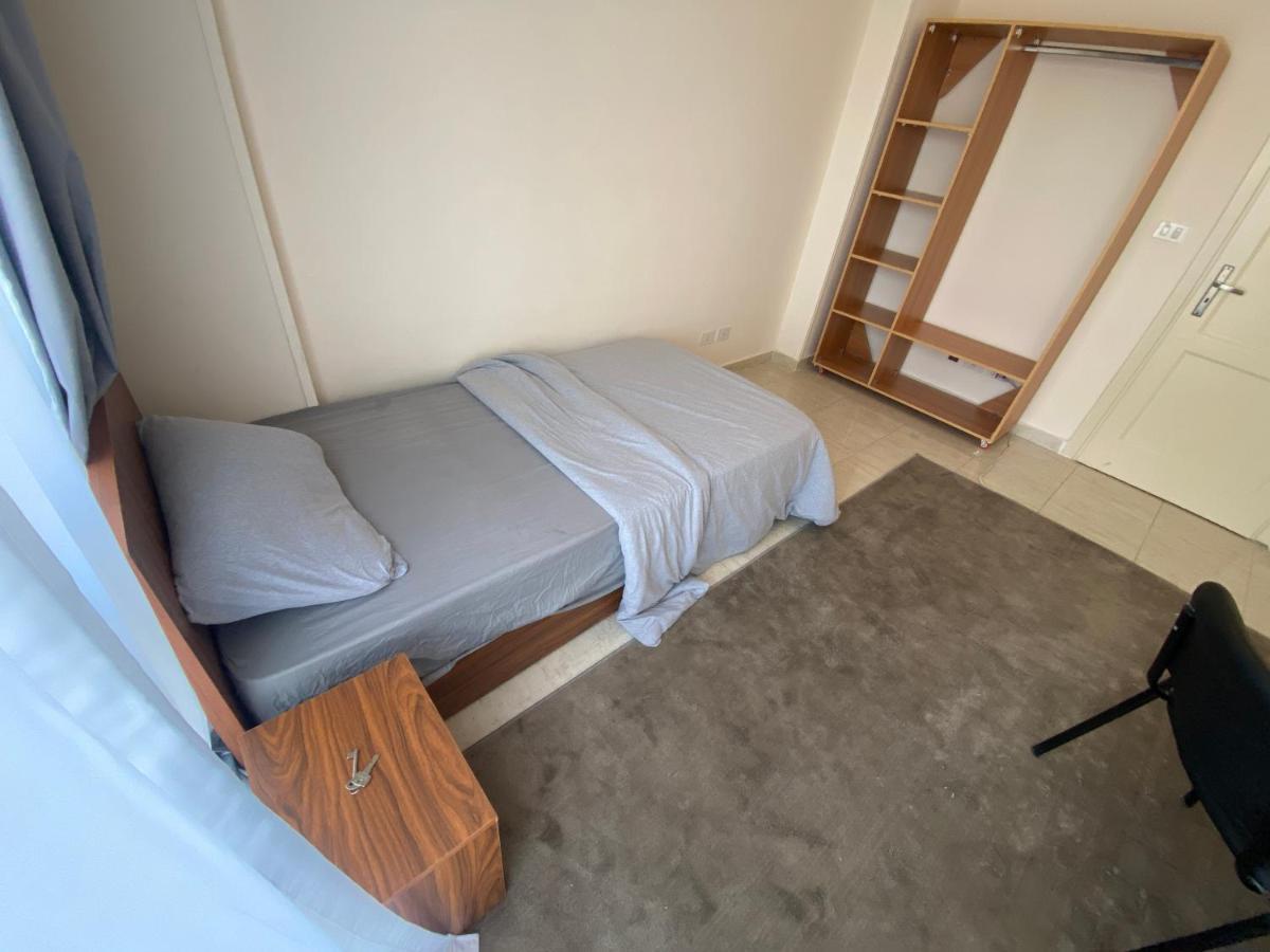 Homestay Your Comfortable Madinat ash Shuruq