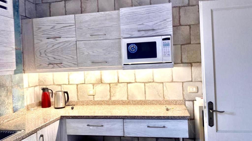 Apartament Luxurious 3 Bedroom Rustic Overlooking Huge Garden - For Families And Couples