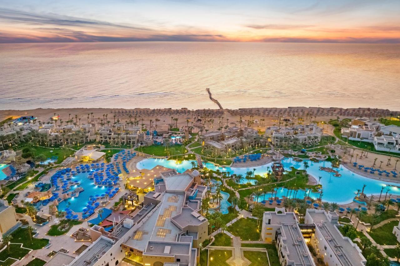 Pickalbatros Oasis Resort 5*