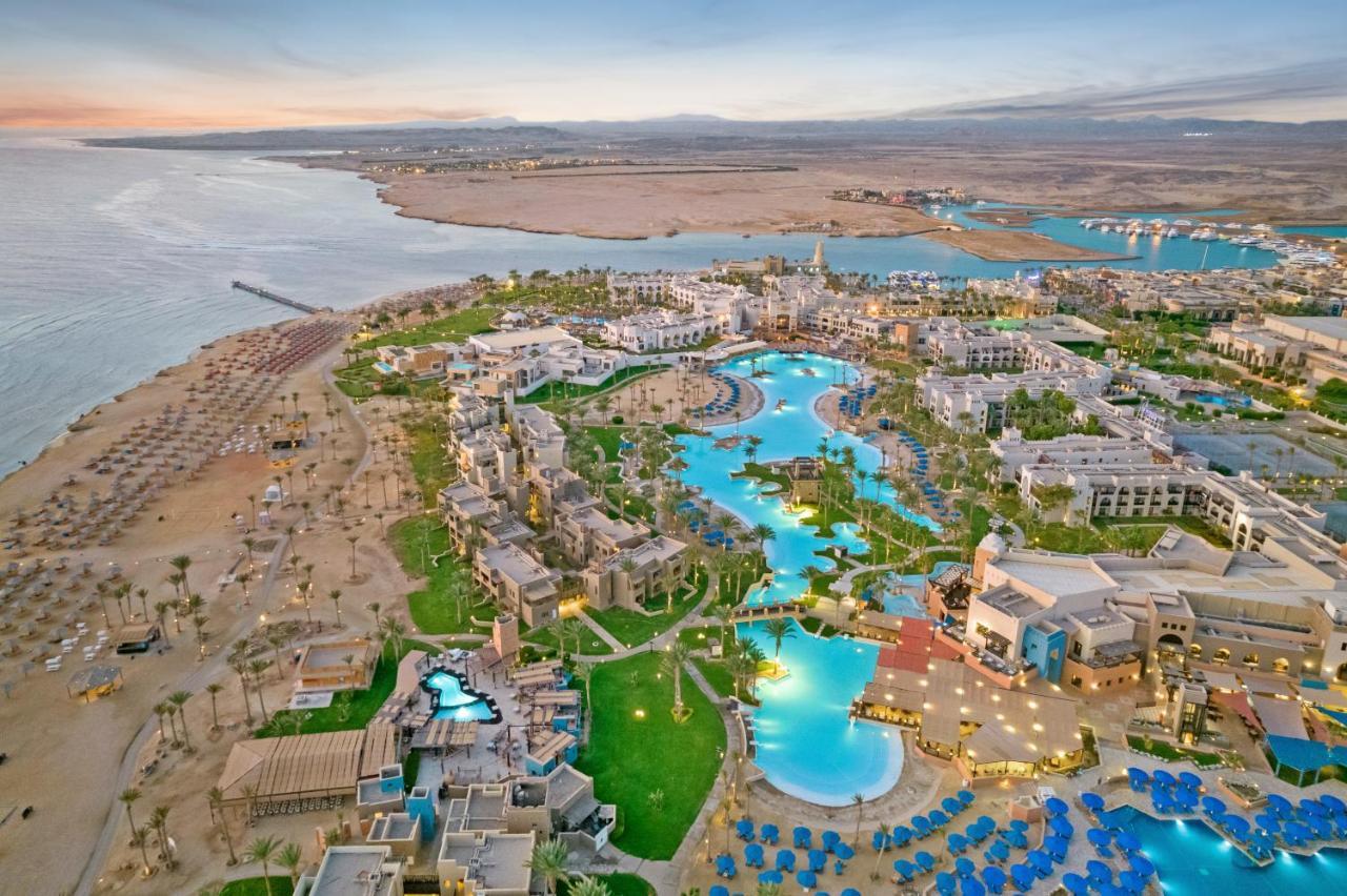 Pickalbatros Oasis 5*