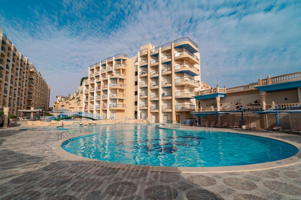 Sphinx Aqua Park Resort