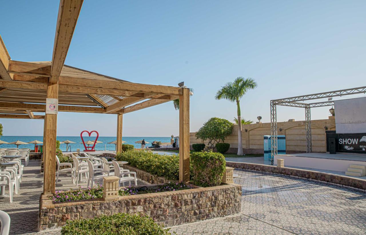 Resort Palm Families And Couples Only 4*