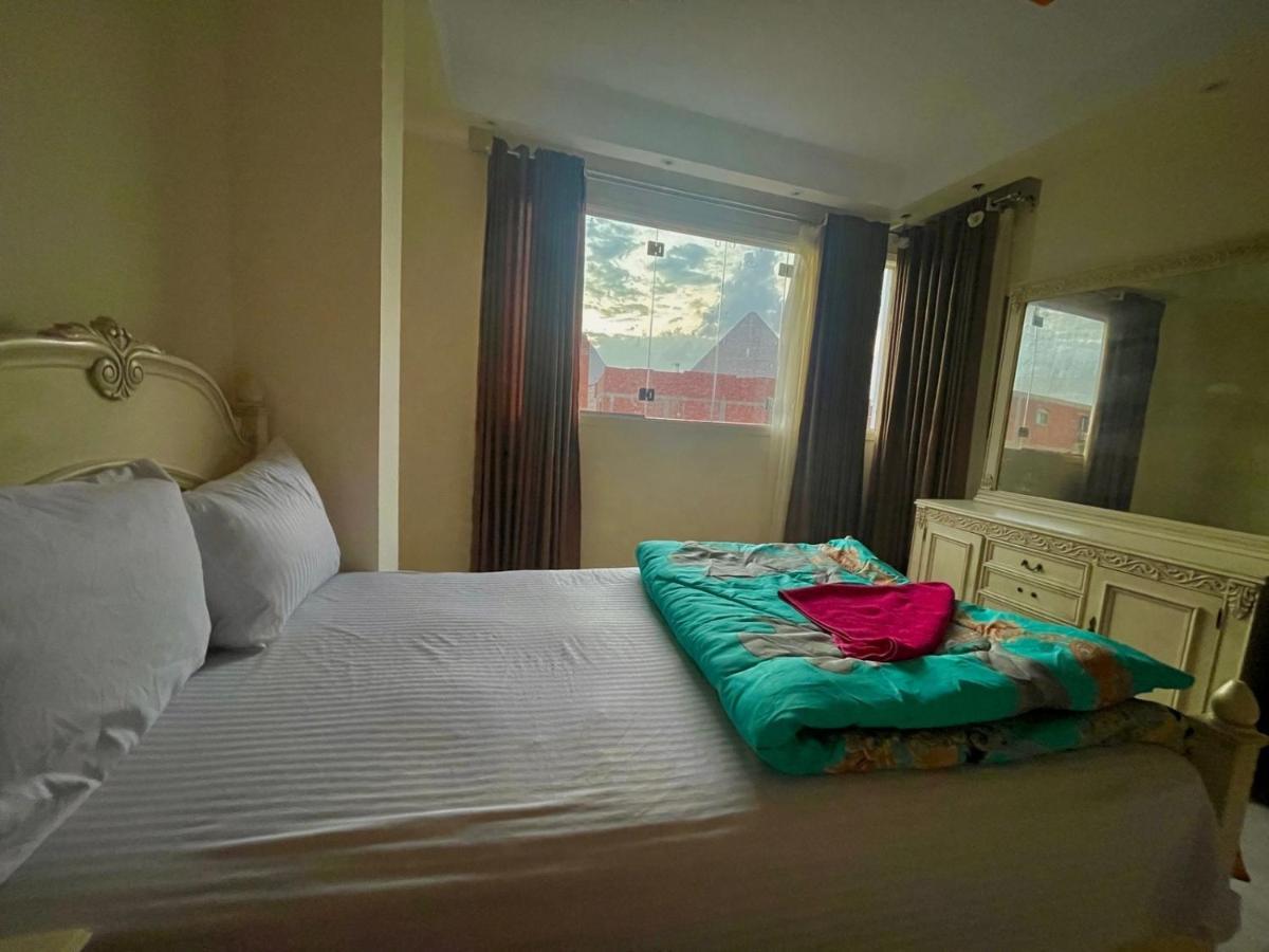 Hotel Queen Isis Pyramids View