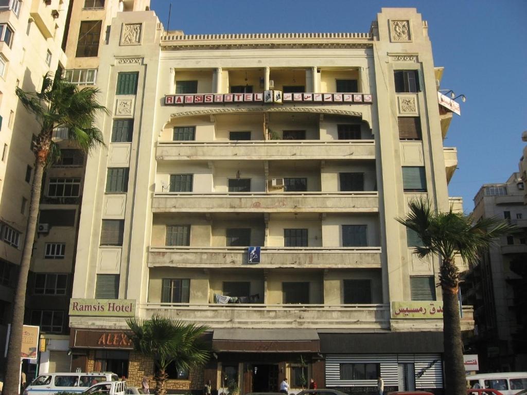 Ramsis Hotel *