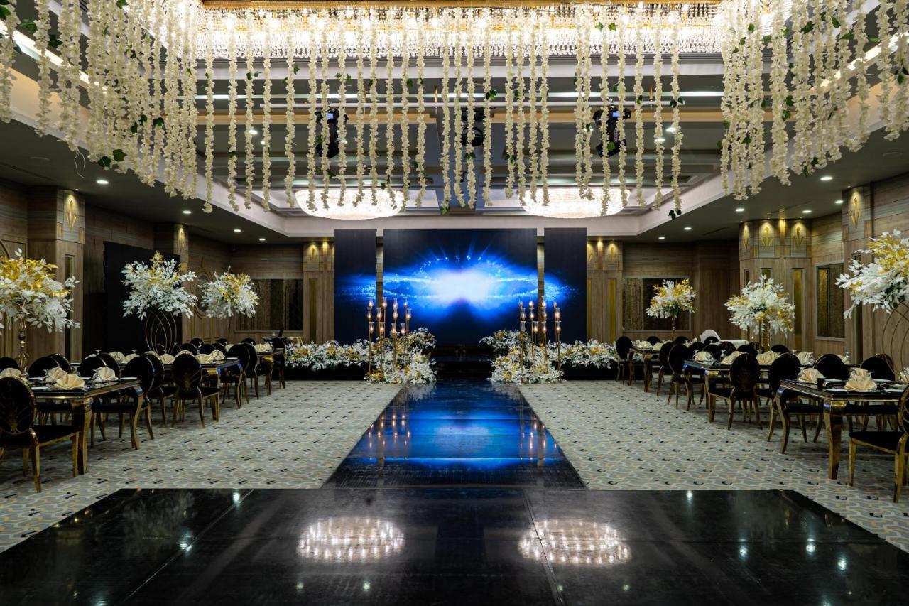 Otel Triumph Plaza 4*