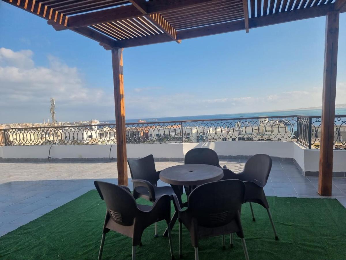 Askyhomes Apartment