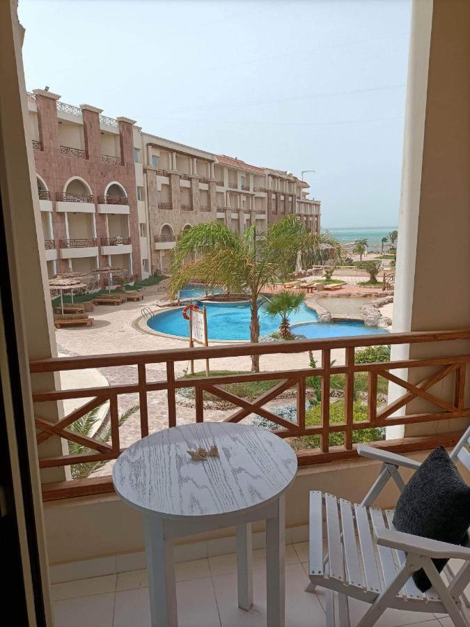 Tony's Privy Beds By Red Sea *