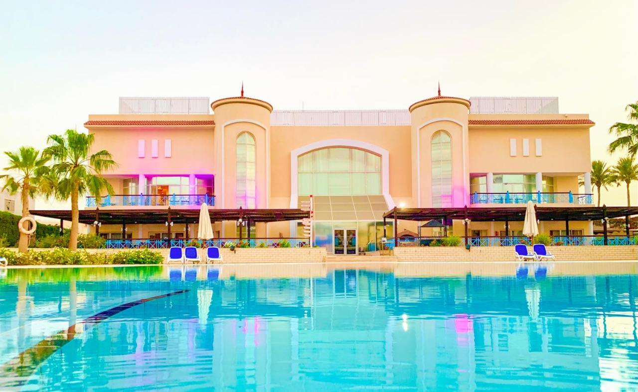 Ivy Cyrene Island Aqua Park (adults Only) 4*