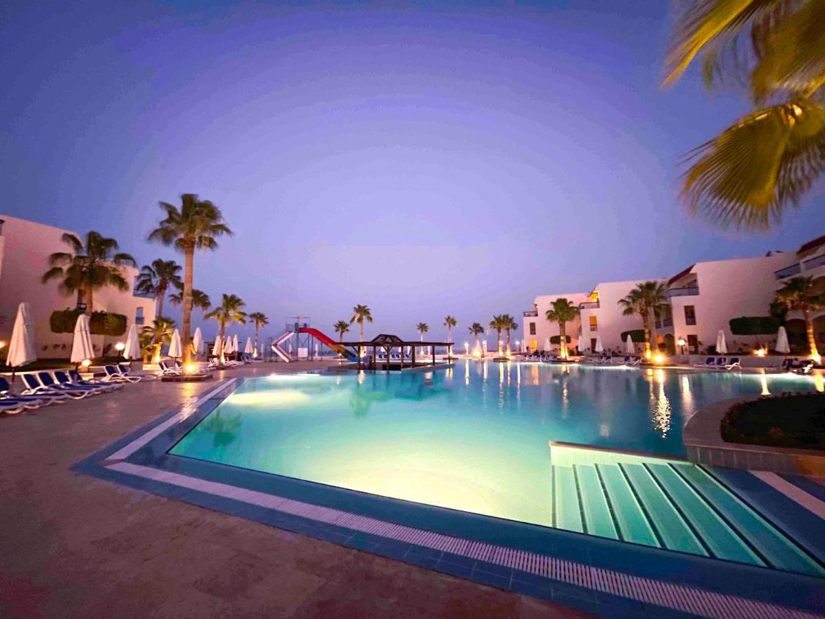 Ivy Cyrene Island Aqua Park (adults Only)
