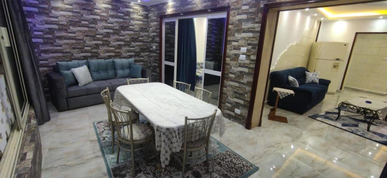 Renovated Super Lux Direct Sea View 2 Bed Al Mamourah الترا لوكس شاطىء المعموره دور اول على البحر مباشره مع كارنيهات الدخول طوال السنه و الشاطىء الخاص من اول مايو لنهايه اكتوبر للعائلات فقط *