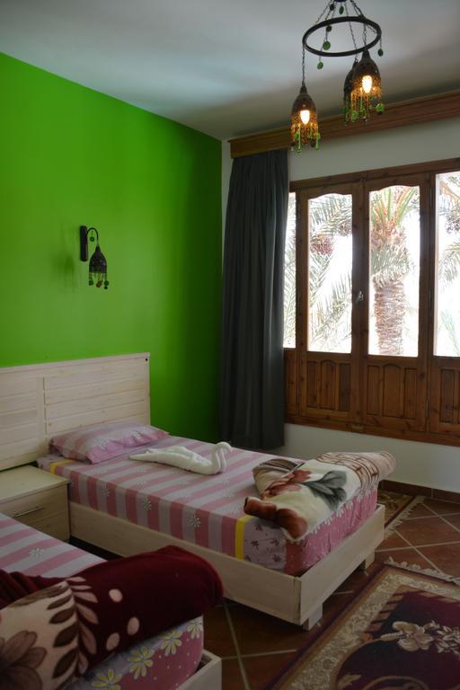 Divers Hostel *